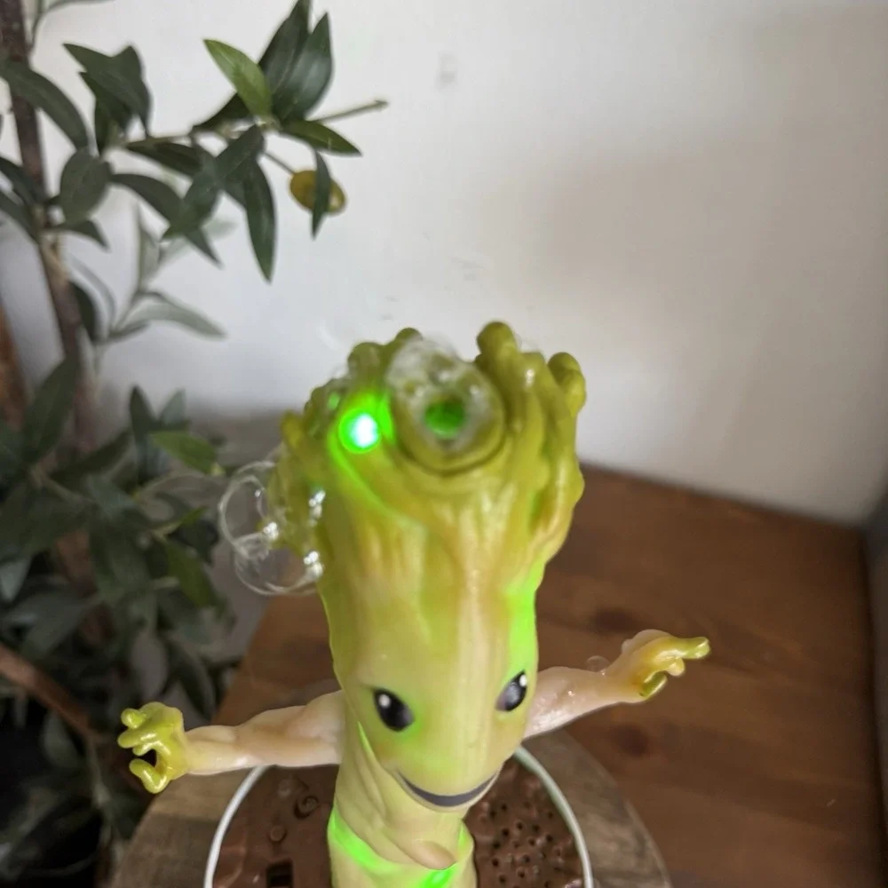 Disney I Am Groot Marvel Light Up Dancing Bubble Blower w Music 11
